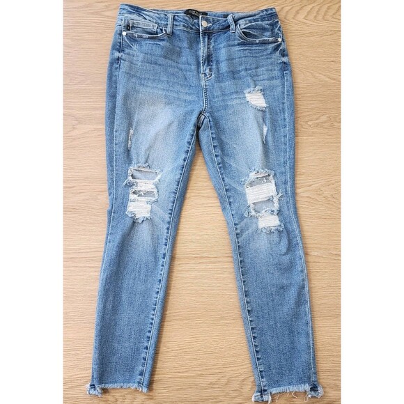 Judy Blue Jeans Skinny Fit Blue Womens Size 15/32 Stretchy Distressed Hippie - Picture 1 of 11